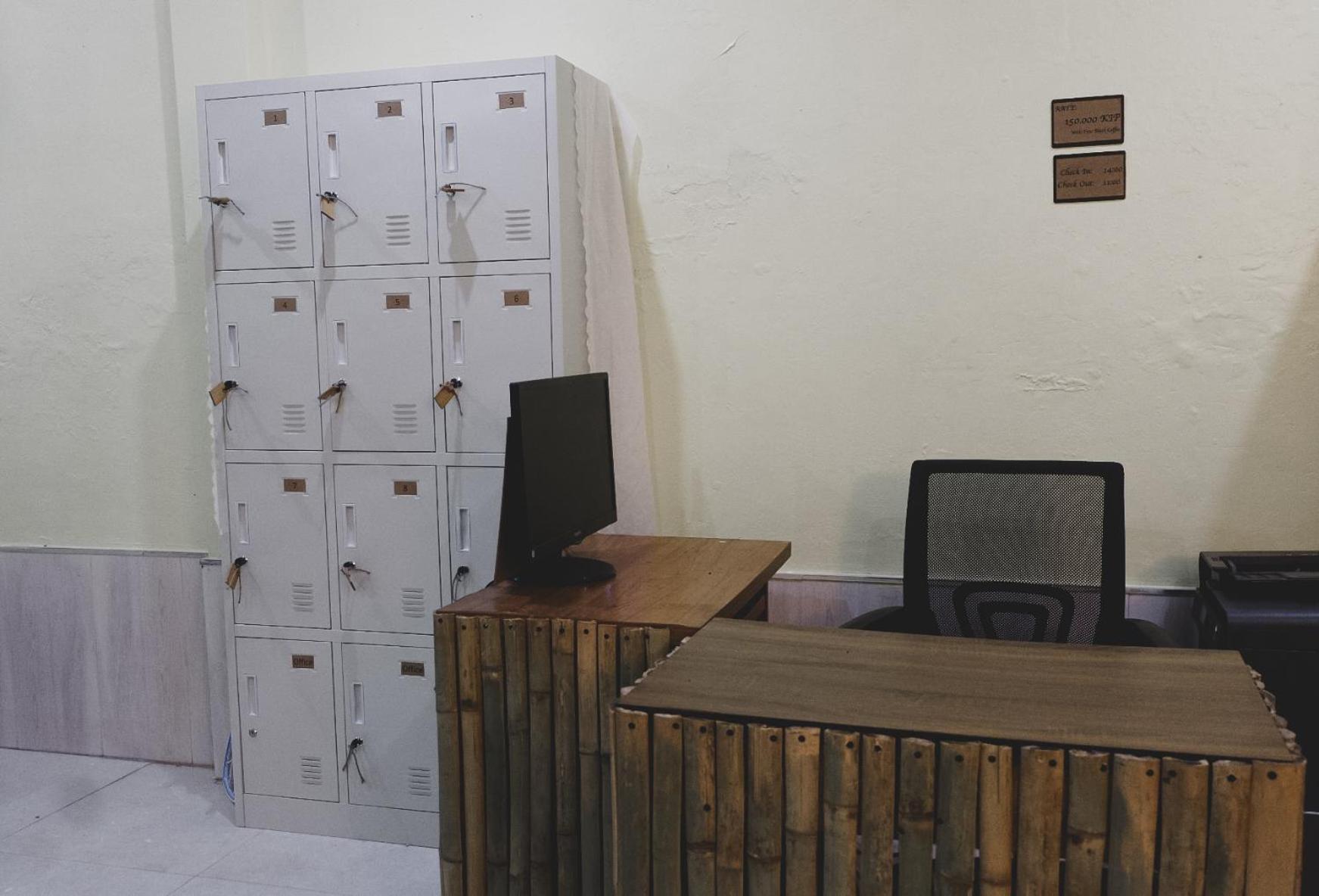 Non Pakse Hostel & Coffee House Екстериор снимка