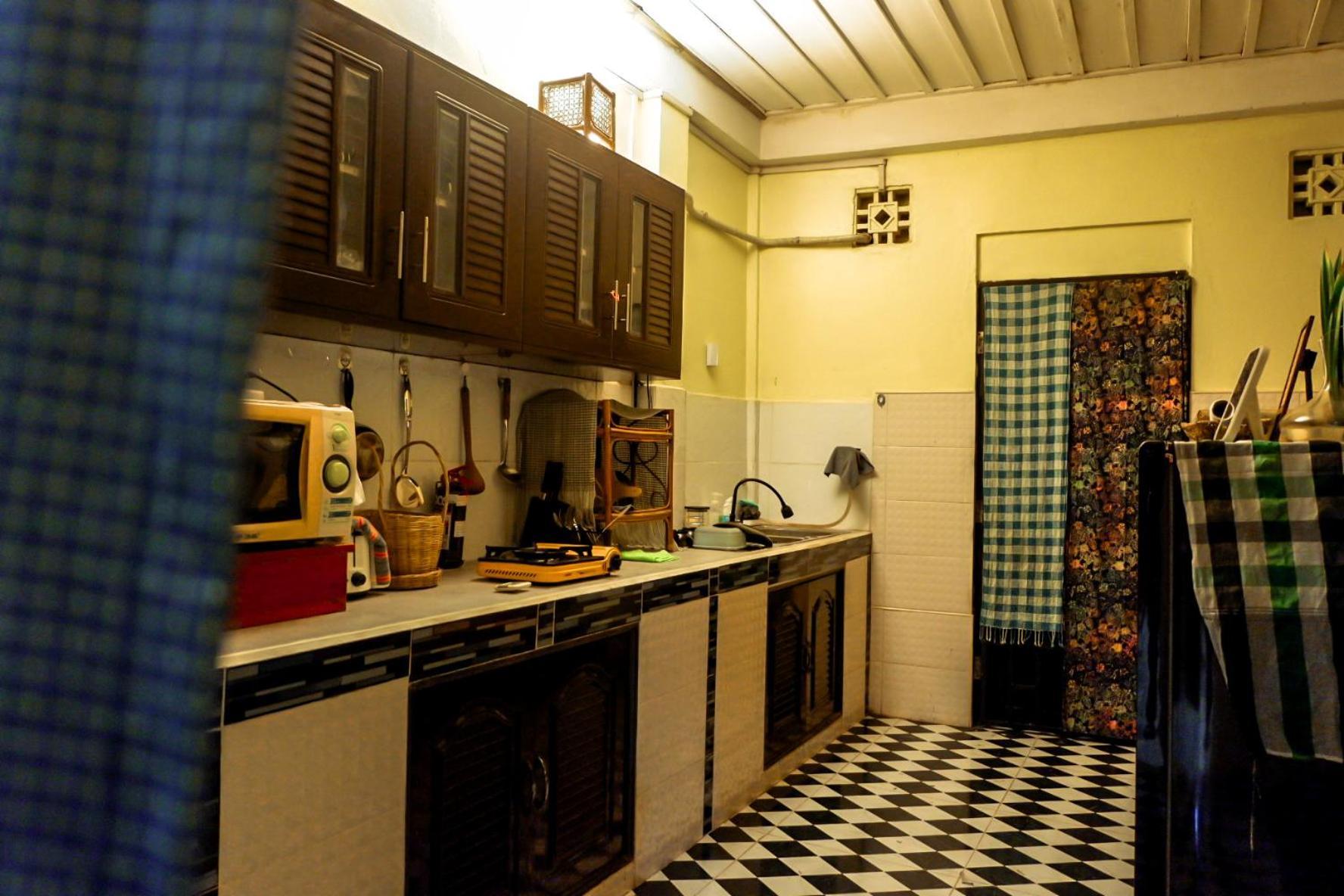 Non Pakse Hostel & Coffee House Екстериор снимка