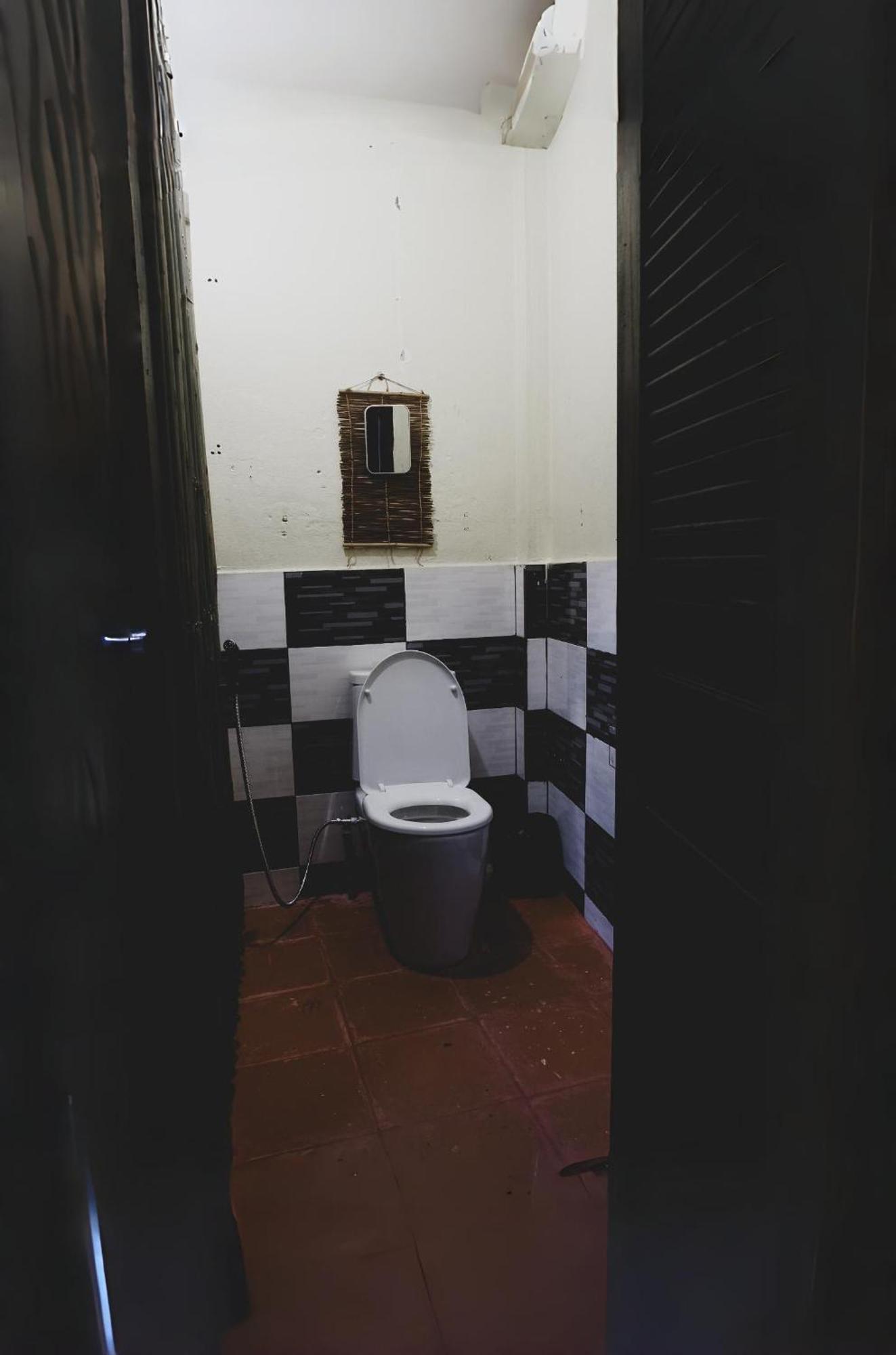 Non Pakse Hostel & Coffee House Екстериор снимка